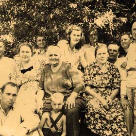 Afbeelding vergeelde familiefoto