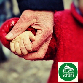 Afbeelding kinderhand in hand volwassene
